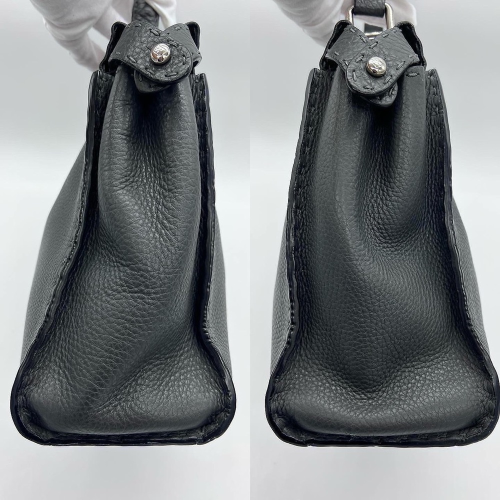 Authentic Fendi Peekaboo Medium Selleria soft Calf leather top handle bag - Picture 3 of 9